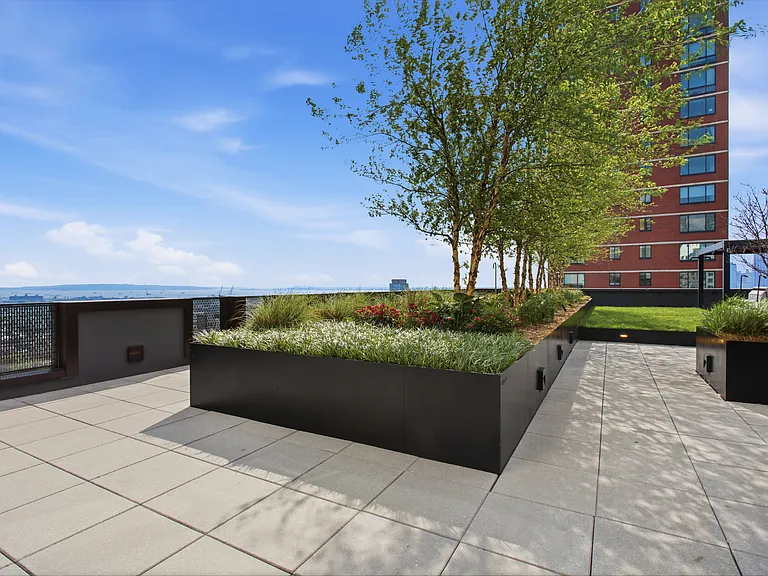 200 Montague St #15E — Photo 24