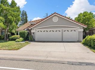 3208 Black Eagle Dr, Antelope, CA 95843