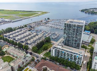 90 Stadium Rd #919, Toronto, ON M5V 3W5