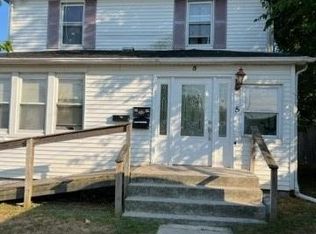 5 Lakeview Ave, Bay Shore, NY 11706