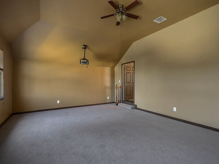 5170 Mohegan Ln — Photo 40