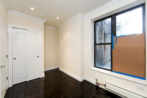 Rented by Icon Realty Management | media 9