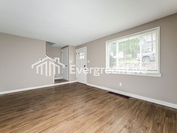 4th image of 700 Beulah Rd