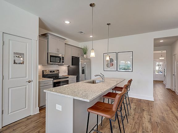 4th image of 3067 Orangery Dr #2121BL