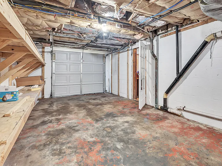 21 Old Redding Rd — Photo 42