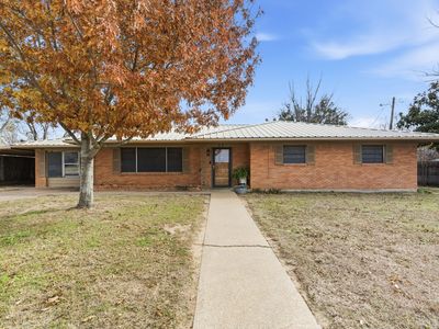 1125 N Johnson St, De Leon, TX, 76444