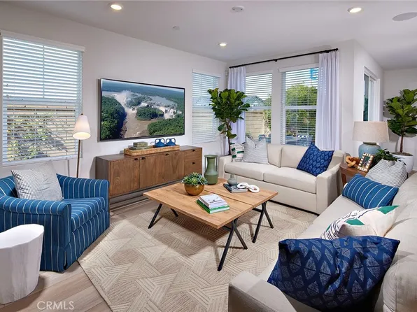 4030 Spring Ln, Corona, CA 92882