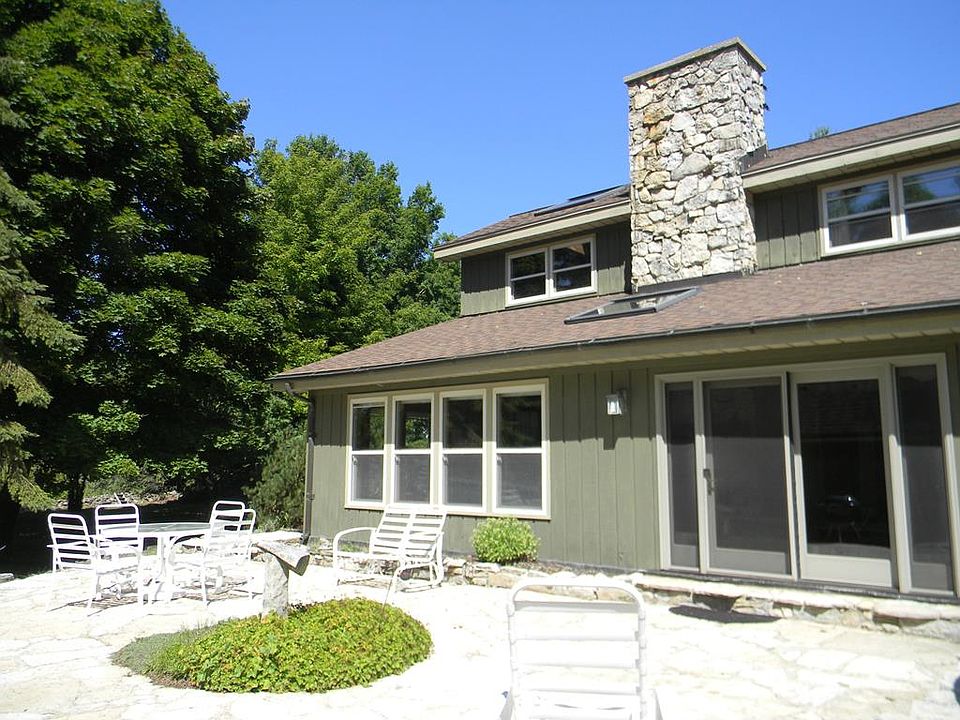 1st image of 10737 White Pine Ln