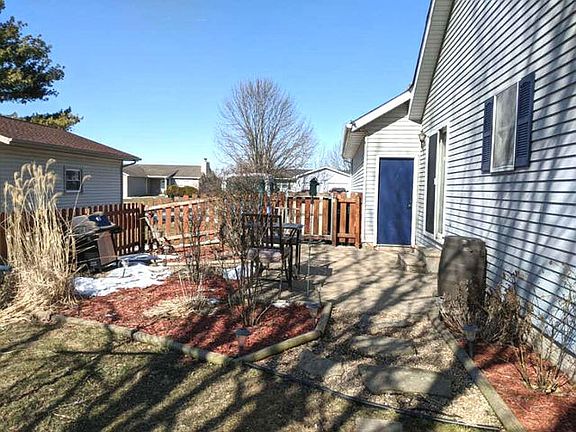 4th image of 1141 Lasalle Dr