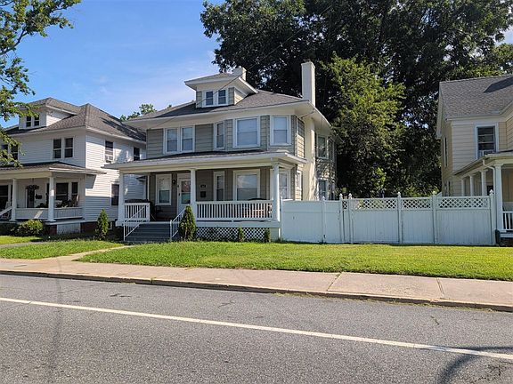 3rd image of 509 Market St