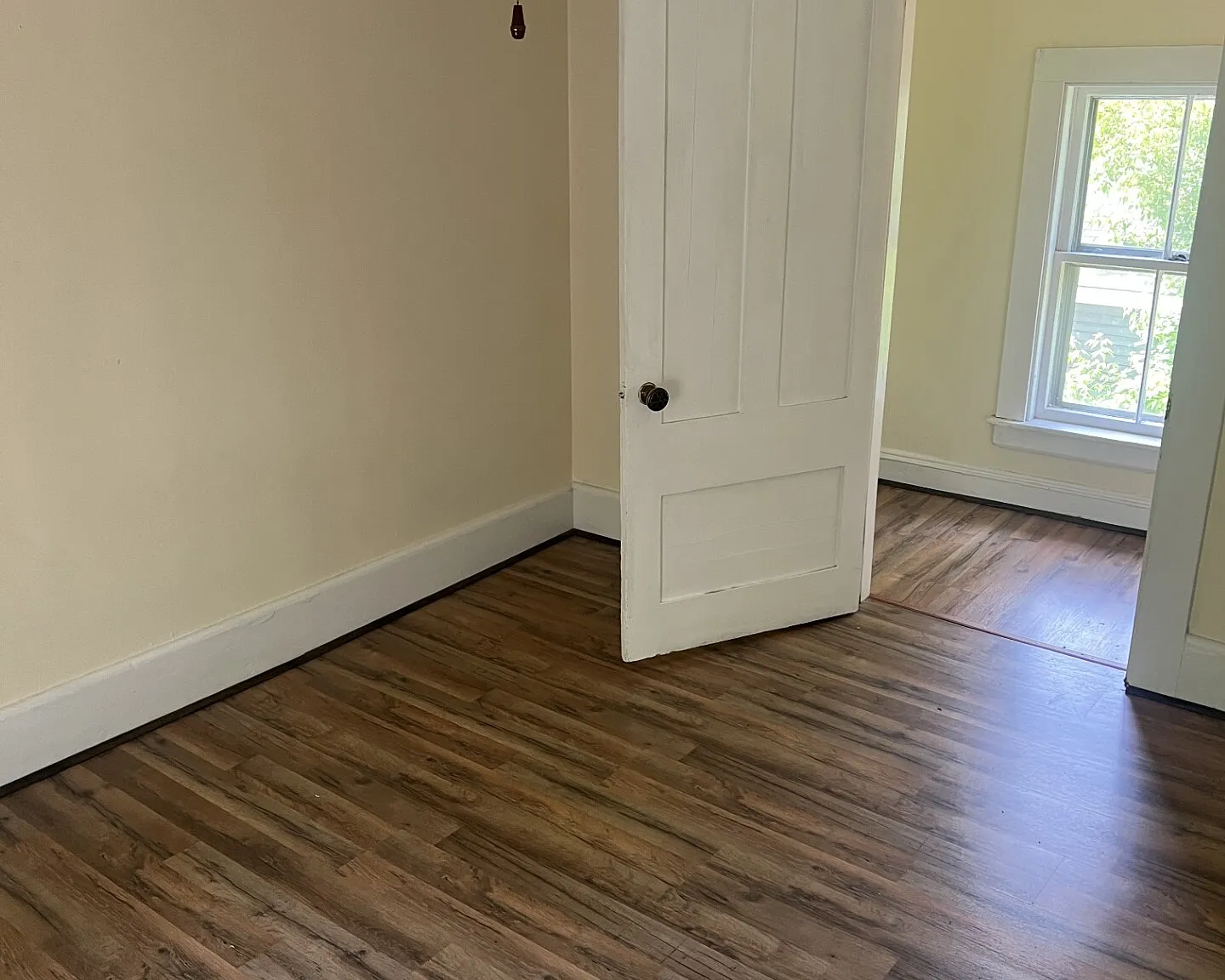 427 Essex St - Unit... — Photo 4