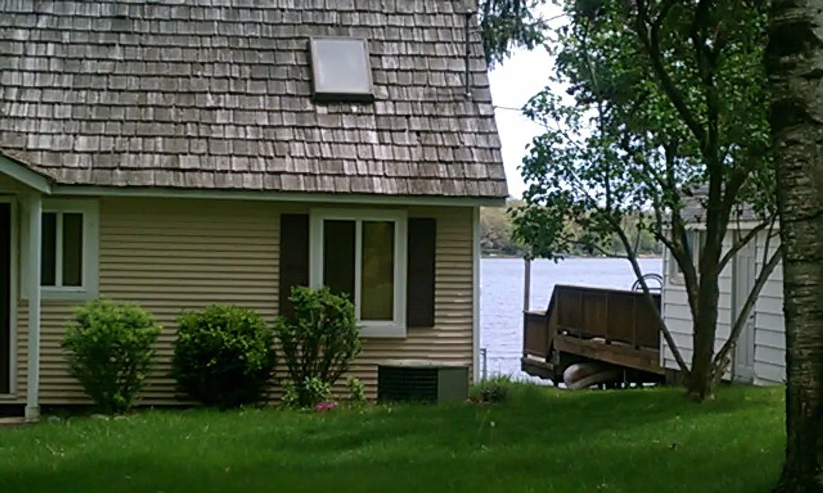 Building Photo - 4636 Starmer Dr
