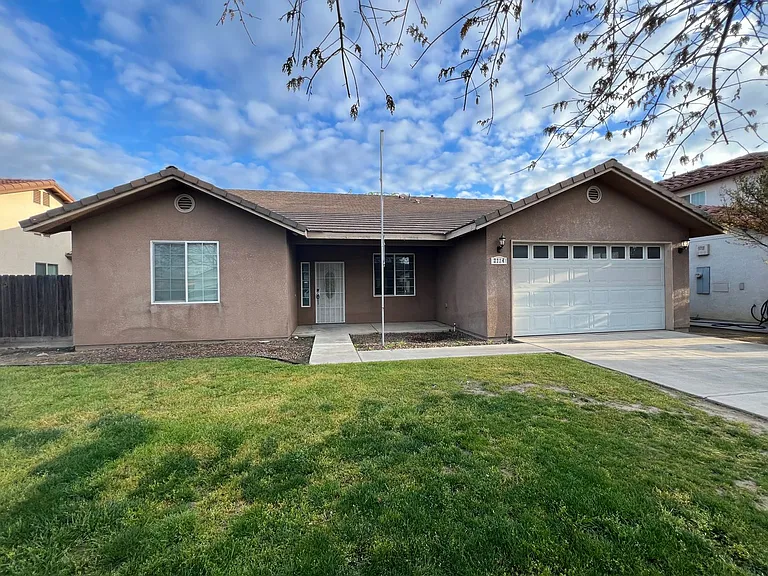 2724 Tecopa Ave — Photo 2