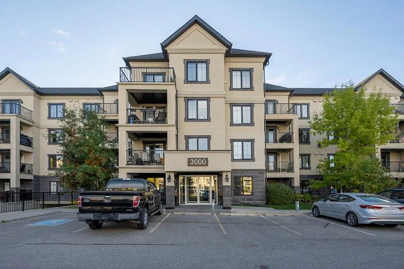 1 bed, 728 sqft, $1,600 — Photo 1