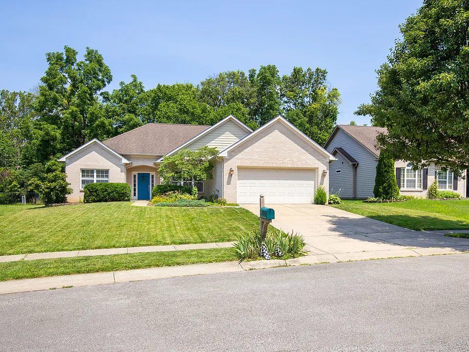 38 Golden Tree Ln