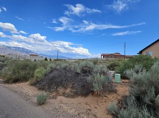 532 Rio Vista Dr NE, Rio Rancho, NM 87144