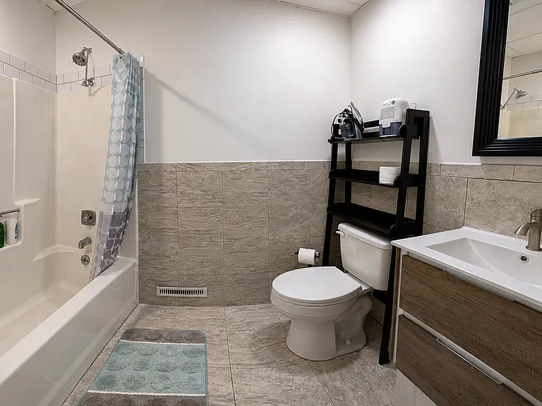 390 Eastview Dr #1 — Photo 4