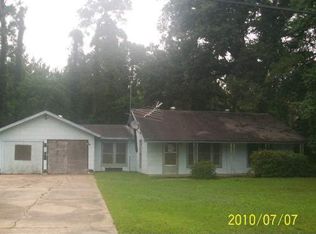 1020 W Avenue B, Silsbee, TX 77656