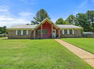504 Tammy Dr, Pearl, MS 39208