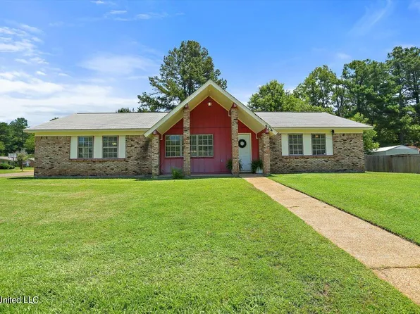 504 Tammy Dr, Pearl, MS 39208