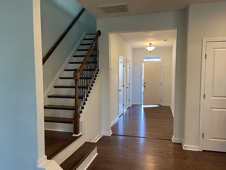 1403 Southpoint Trl — Photo 2