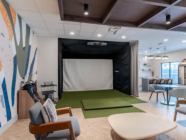 Golf Simulator at 15 Bank Apartments in White Plains, NY 10606