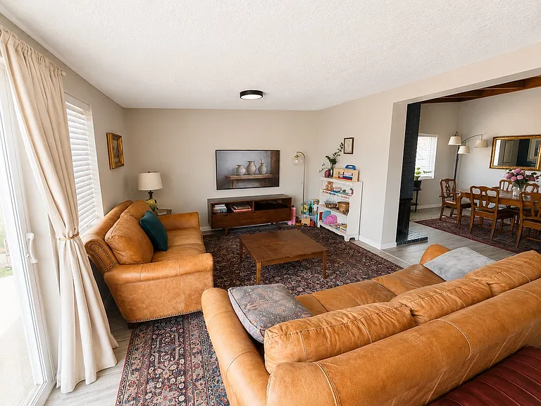 3807 Riverview Rd NW — Photo 9