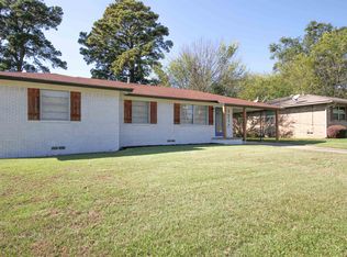 1217 Fox Ln, Longview, TX 75601