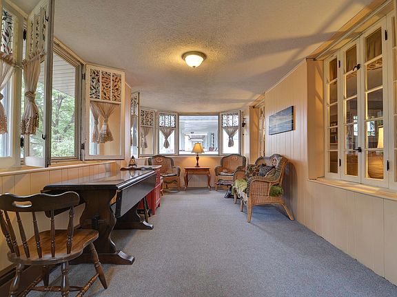2nd image of 1616 Cohassett Ave