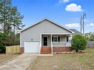 2972 Peacock St, Hope Mills, NC 28348