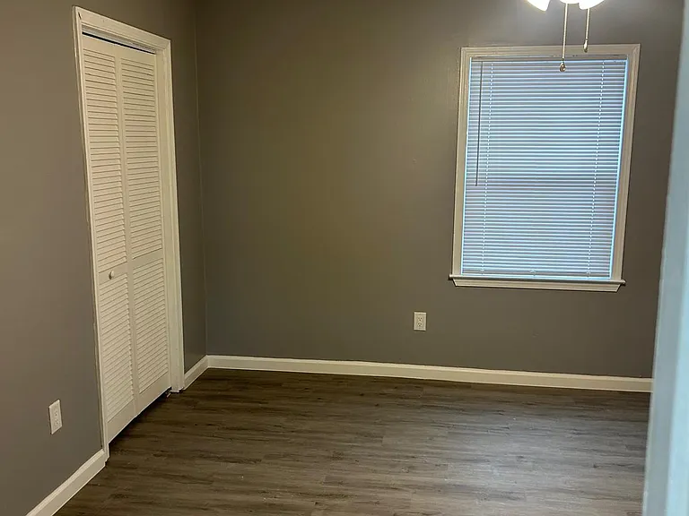 2713 Evans Mill Dr — Photo 10