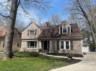 25 Keewaydin Dr, Timberlake, OH 44095