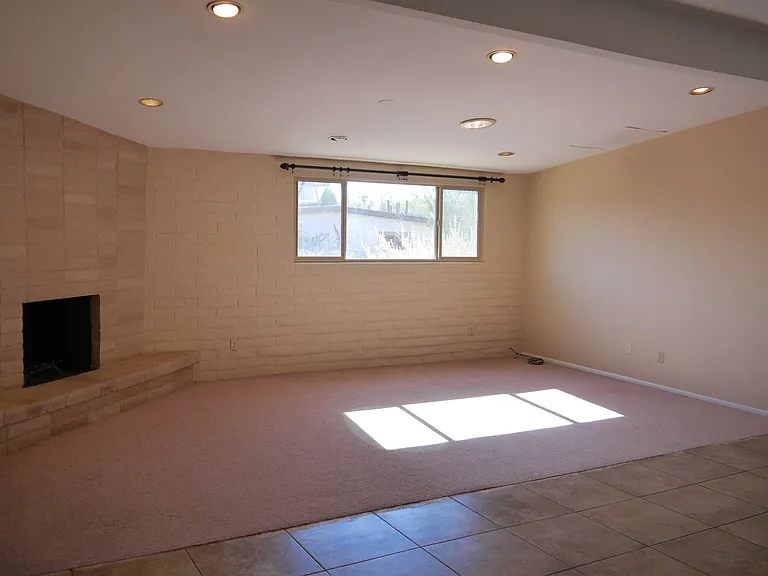 6510 N Camino Arturo — Photo 3