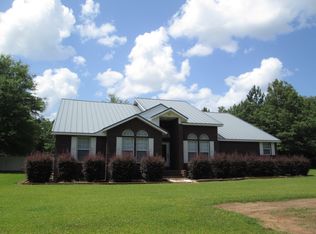 105 Mergenschroer Dr, Lucedale, MS 39452
