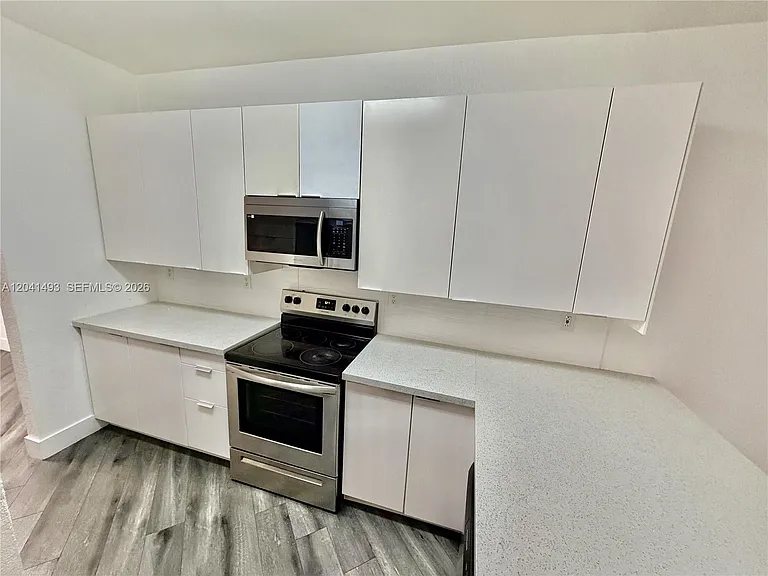 14051 SW 49th Ct #7 — Photo 15