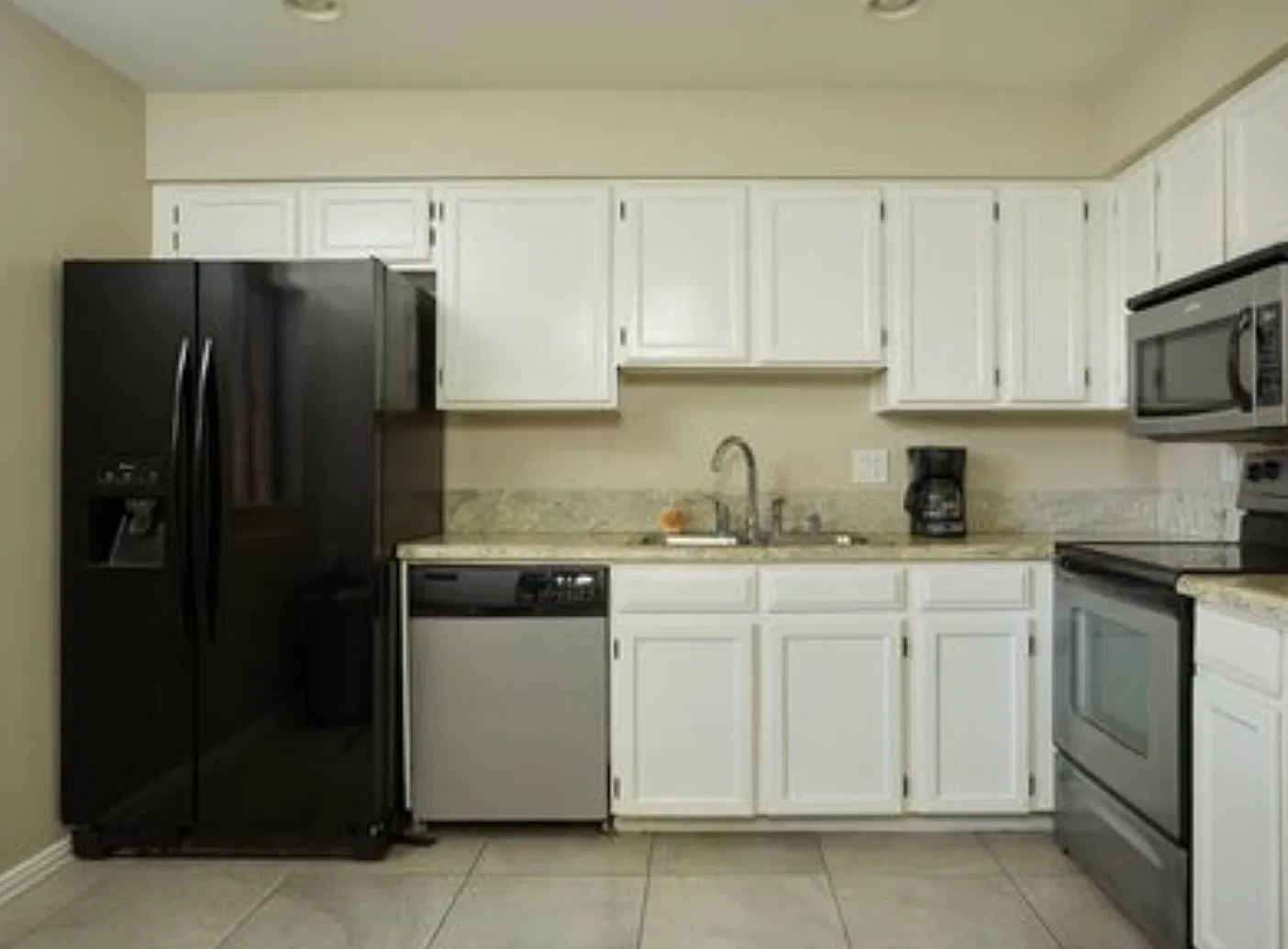 2 bed, 1.5 bath, 1132 sqft, $1,400 — Photo 1