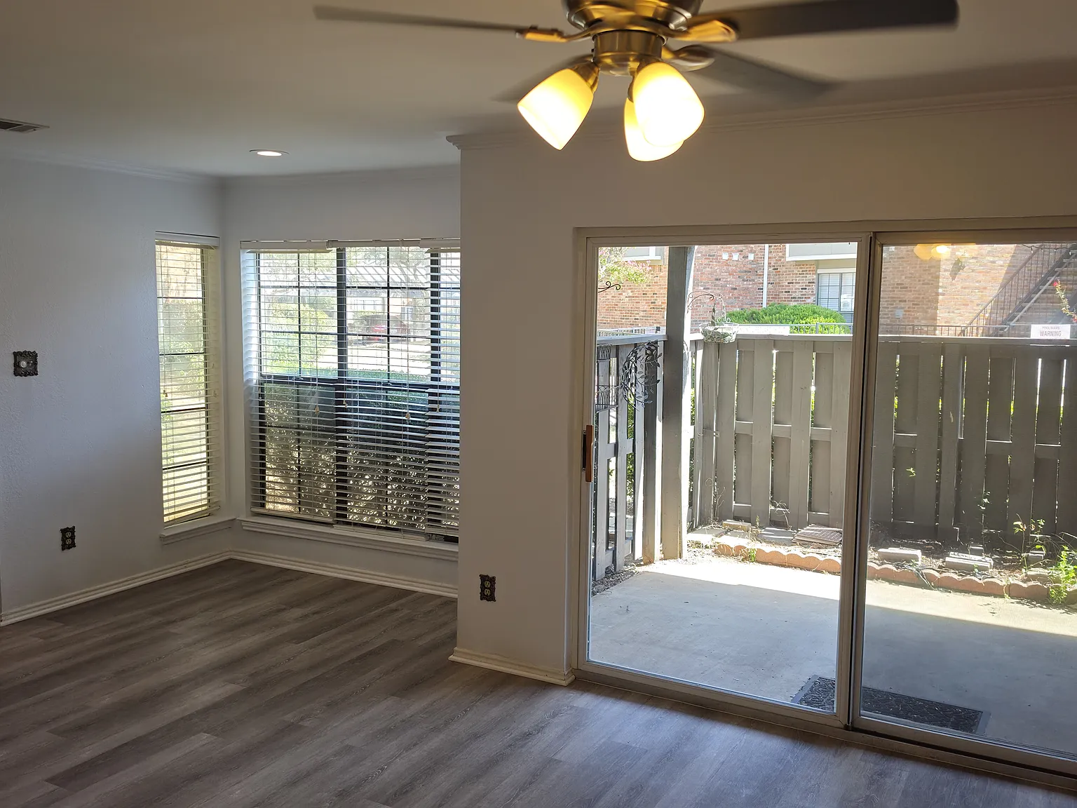 2 bed, 888 sqft, $1,650 — Photo 3