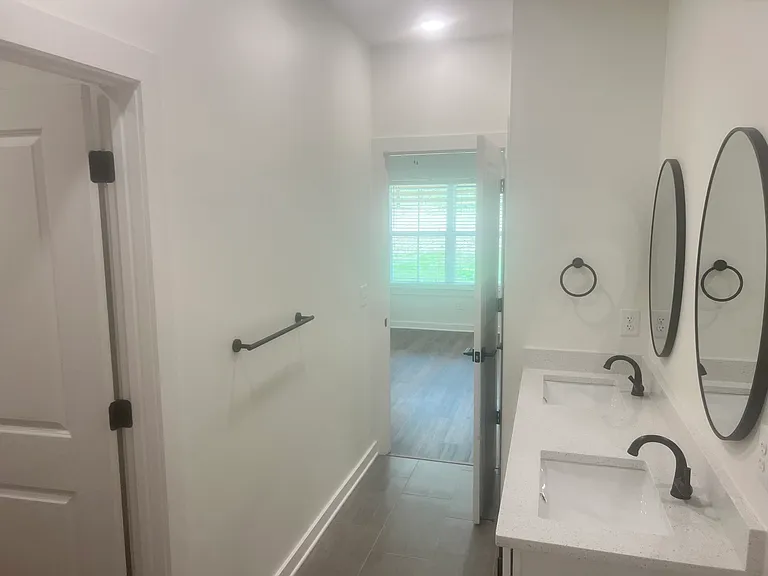 2100 Airport Rd — Photo 9