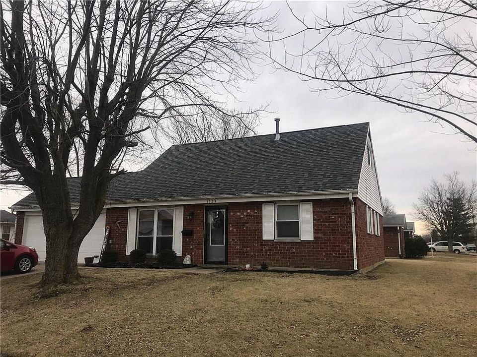 1st image of 1527 Willow Pl