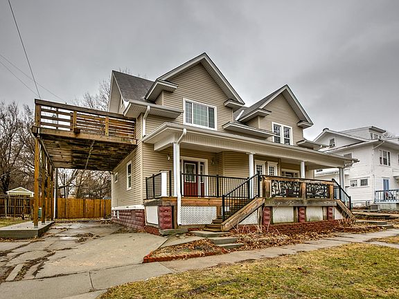 2nd image of 2123 C St #2123