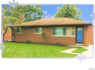 8258 Independence Dr, Sterling Heights, MI 48313