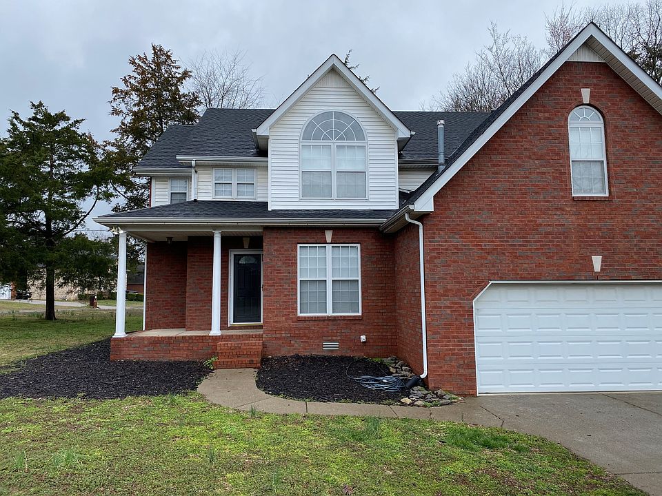 1st image of 213 Dogwood Ln