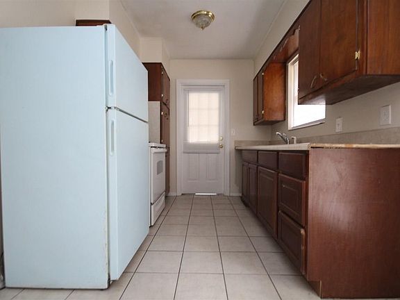 5th image of 4514 Ellysee Way