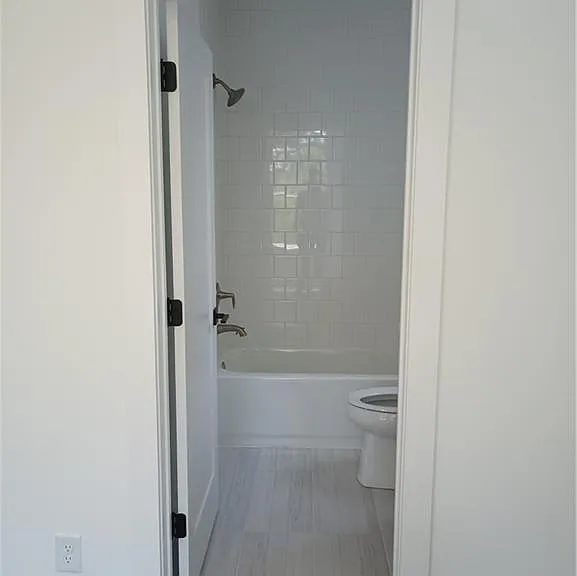 733 Eloise Way SE #B — Photo 8