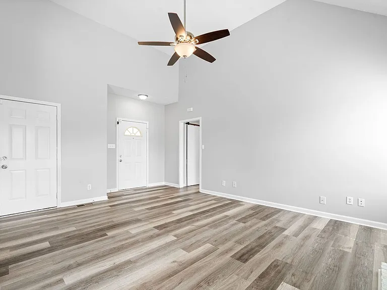 3439 Loon Dr — Photo 8