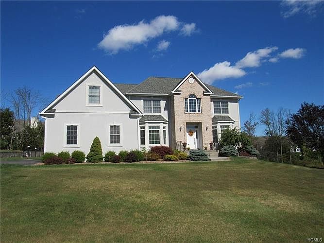 1st image of 15 Lambros Dr