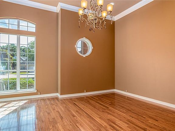 4th image of 7029 Walden Dr