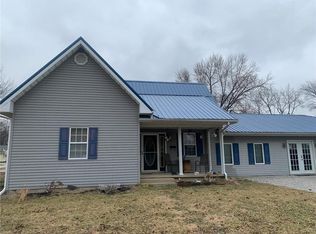 449 S Stratton St, Sullivan, IN 47882