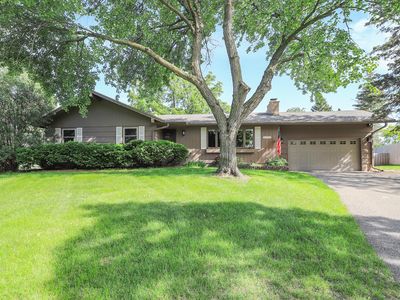 6941 Southdale Rd, Edina, MN, 55435