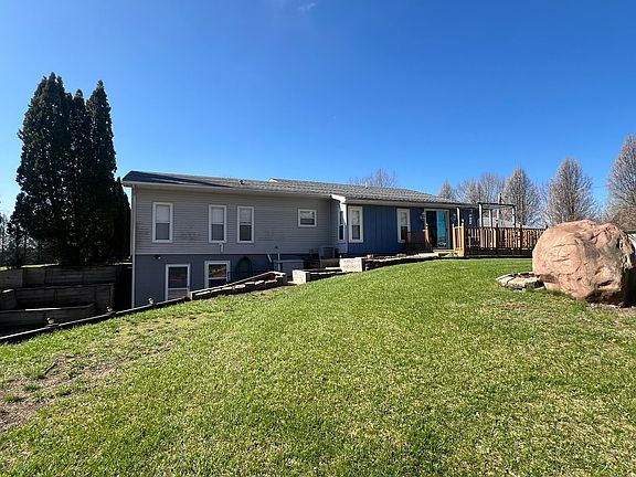 3rd image of 833 Crauns Ln